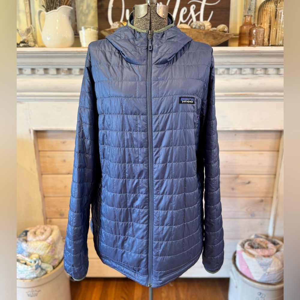Patagonia Women’s Nano Puff Insulated Jacket - Navy